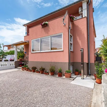 Nekic Apartman *