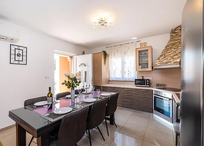 Nekic 포세다르예